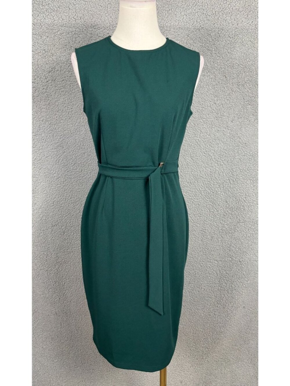 Rephyllis Women's  Crewneck Sleeveless Belted Sheath Dress  Green Medium NWT's.